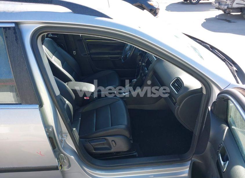 Photo 5 of 2012 Volkswagen Jetta SPORTWAGEN 2.5L SE (VIN 3VWPX7AJ1CM691192)