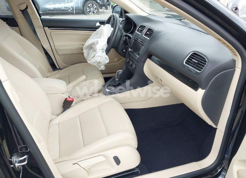 Photo 5 of 2013 Volkswagen Jetta SPORTWAGEN 2.5L SE (VIN 3VWPX7AJ4DM655174)