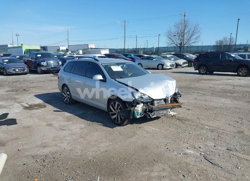 2011 Volkswagen Jetta SPORTWAGEN 2.5L S (VIN 3VWPZ7AJ0BM662534) main photo