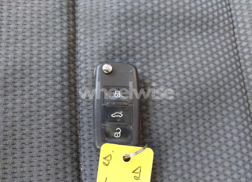 Photo 11 of 2011 Volkswagen Jetta SPORTWAGEN 2.5L S (VIN 3VWPZ7AJ0BM662534)