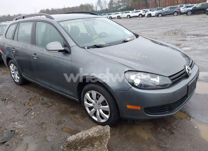 2011 Volkswagen Jetta SPORTWAGEN 2.5L S (VIN 3VWPZ7AJ3BM634484) main photo