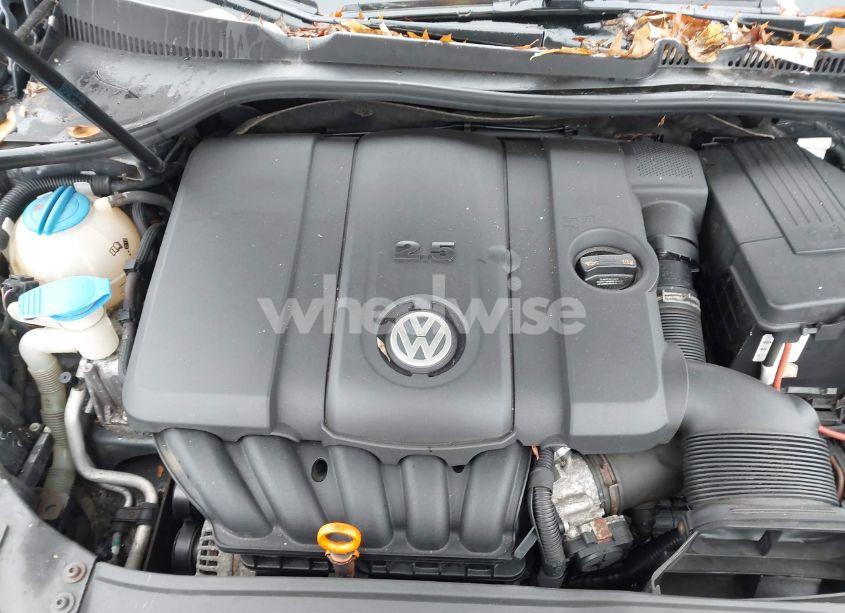 Photo 10 of 2011 Volkswagen Jetta SPORTWAGEN 2.5L S (VIN 3VWPZ7AJ3BM634484)