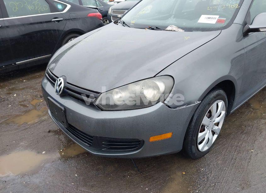 Photo 6 of 2011 Volkswagen Jetta SPORTWAGEN 2.5L S (VIN 3VWPZ7AJ3BM634484)