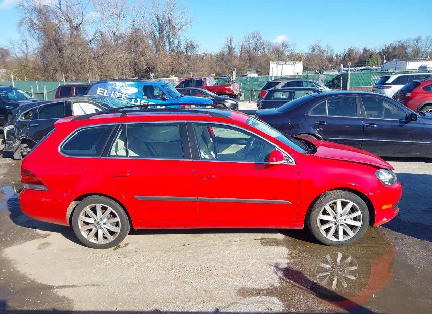 Photo 13 of 2011 Volkswagen Jetta SPORTWAGEN 2.5L SE (VIN 3VWPZ7AJ5BM685162)