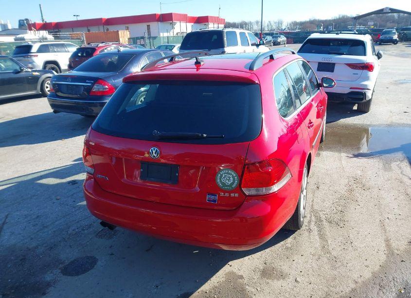 Photo 16 of 2011 Volkswagen Jetta SPORTWAGEN 2.5L SE (VIN 3VWPZ7AJ5BM685162)