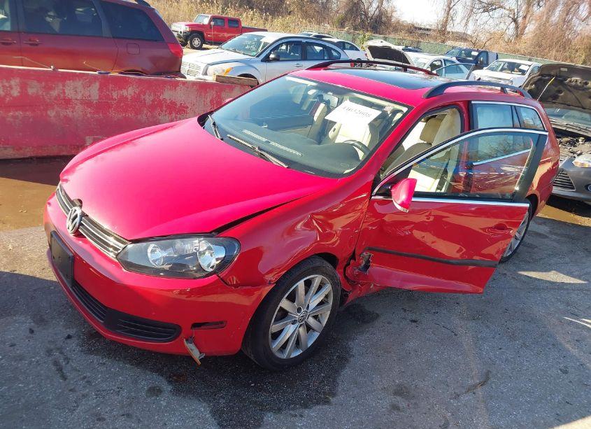 Photo 2 of 2011 Volkswagen Jetta SPORTWAGEN 2.5L SE (VIN 3VWPZ7AJ5BM685162)