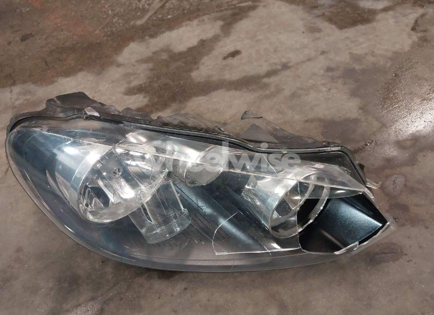 Photo 12 of 2011 Volkswagen Jetta SPORTWAGEN 2.5L S (VIN 3VWPZ7AJ7BM687768)