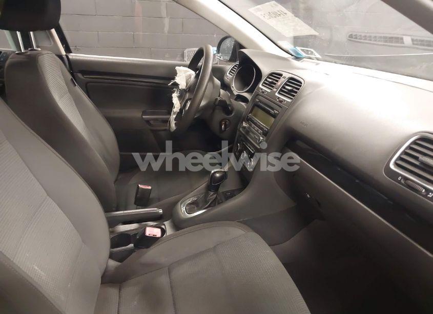 Photo 5 of 2011 Volkswagen Jetta SPORTWAGEN 2.5L S (VIN 3VWPZ7AJ7BM687768)