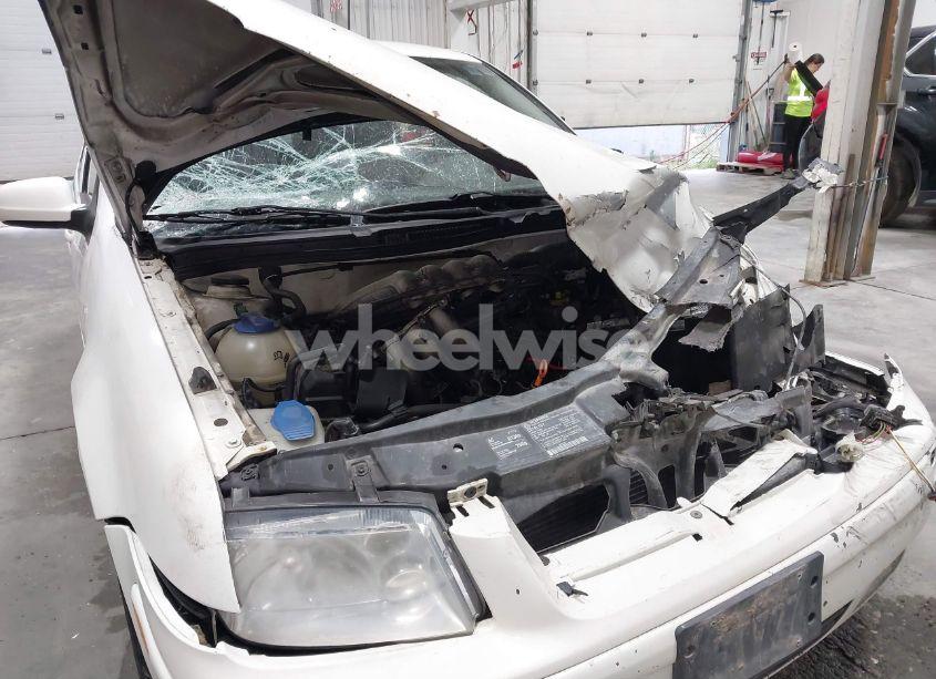 Photo 6 of 2000 Volkswagen Jetta GL (VIN 3VWRA29M6YM194500)