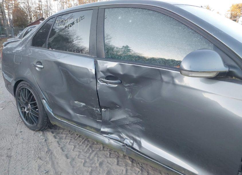 Photo 6 of 2009 Volkswagen Jetta WOLFSBURG EDITION (VIN 3VWRA71K49M040327)