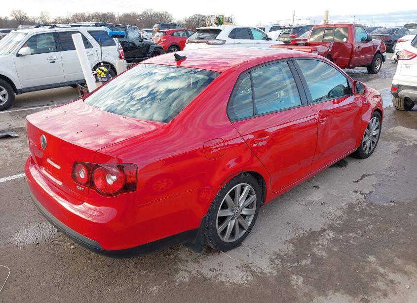 Photo 4 of 2010 Volkswagen Jetta WOLFSBURG EDITION (VIN 3VWRA7AJ8AM027253)