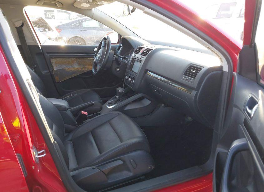 Photo 5 of 2010 Volkswagen Jetta WOLFSBURG EDITION (VIN 3VWRA7AJ8AM027253)