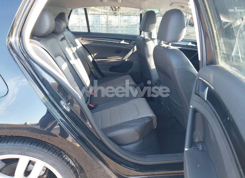 Photo 8 of 2015 Volkswagen Golf TDI SEL 4-DOOR (VIN 3VWRA7AU0FM038815)