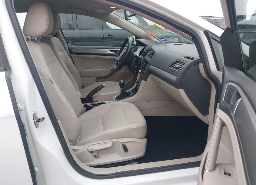 Photo 5 of 2015 Volkswagen Golf TDI S 4-DOOR (VIN 3VWRA7AU3FM040669)