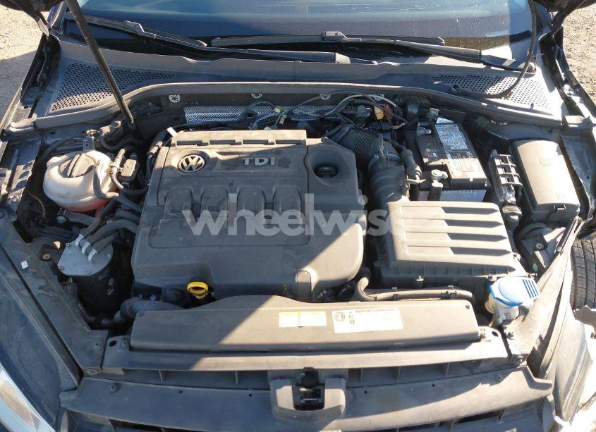 Photo 10 of 2015 Volkswagen Golf TDI S 4-DOOR (VIN 3VWRA7AU4FM072305)