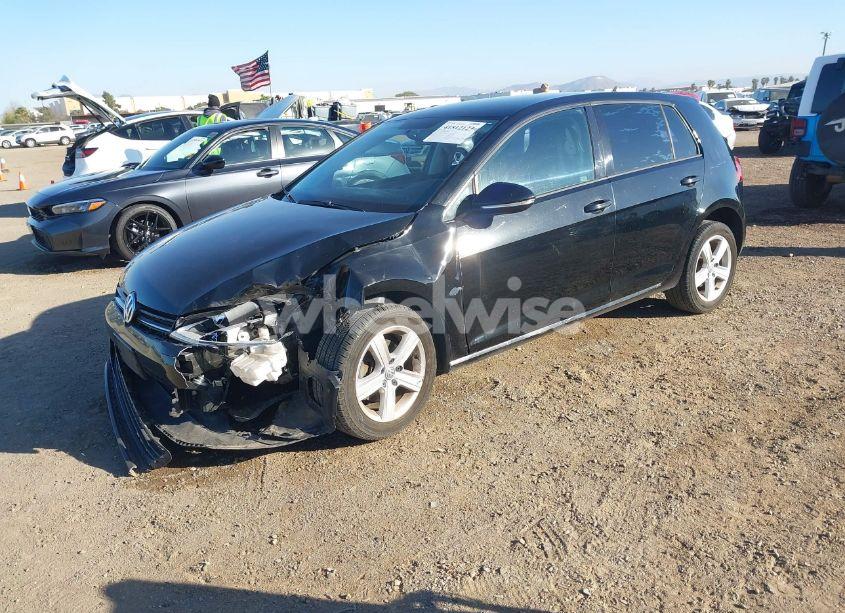 Photo 2 of 2015 Volkswagen Golf TDI S 4-DOOR (VIN 3VWRA7AU4FM072305)