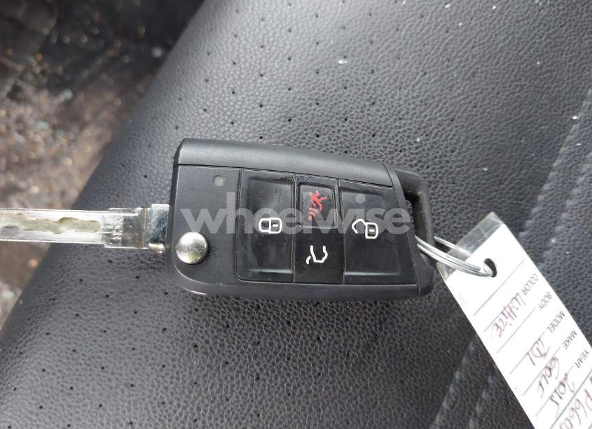 Photo 11 of 2015 Volkswagen Golf TDI SE 4-DOOR (VIN 3VWRA7AU5FM039121)