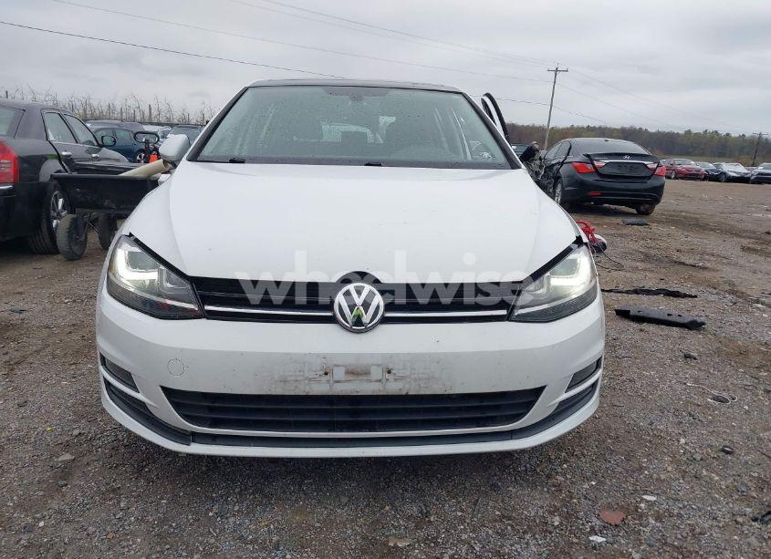 Photo 12 of 2015 Volkswagen Golf TDI SE 4-DOOR (VIN 3VWRA7AU5FM039121)
