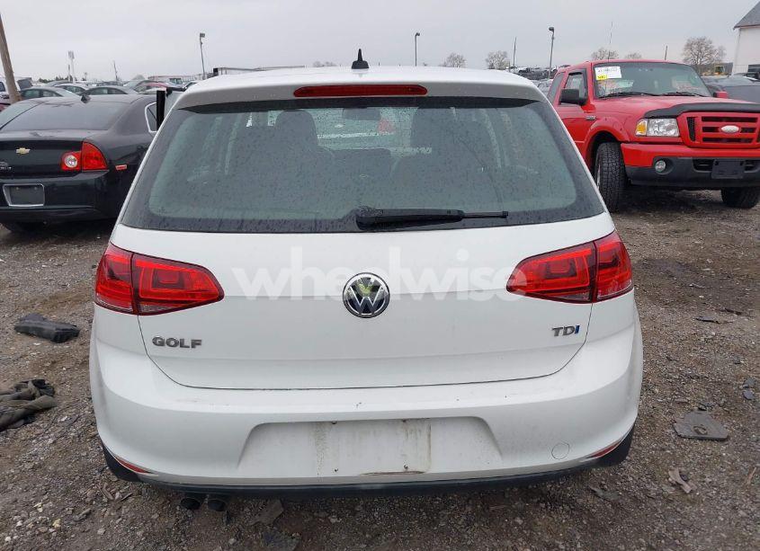 Photo 16 of 2015 Volkswagen Golf TDI SE 4-DOOR (VIN 3VWRA7AU5FM039121)