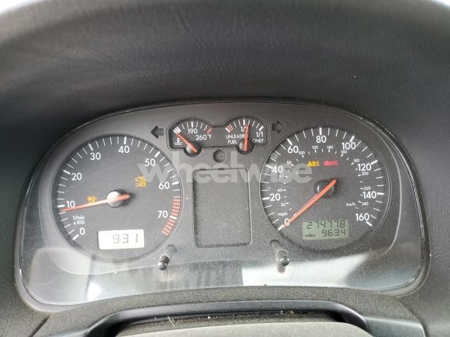 Photo 3 of 1999 VOLKSWAGEN JETTA GL (VIN 3VWRC29M1XM016289)