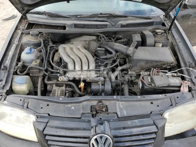 Photo 4 of 1999 VOLKSWAGEN JETTA GL (VIN 3VWRC29M1XM016289)