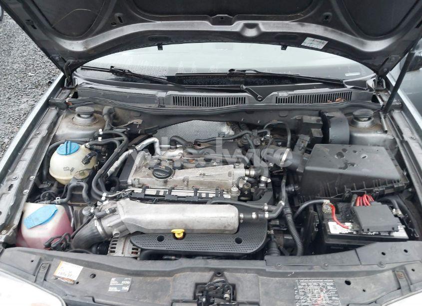 Photo 10 of 2004 Volkswagen Jetta GL 1.8T (VIN 3VWRE69M74M021977)