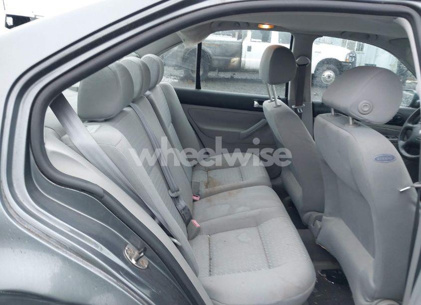 Photo 8 of 2004 Volkswagen Jetta GL 1.8T (VIN 3VWRE69M74M021977)