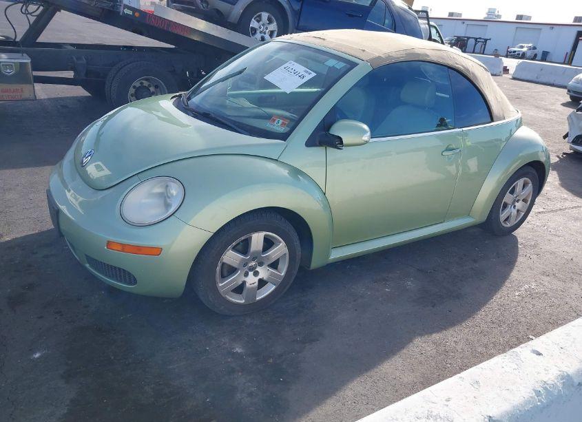 Photo 2 of 2007 Volkswagen New BEETLE 2.5 (VIN 3VWRF31Y17M403971)