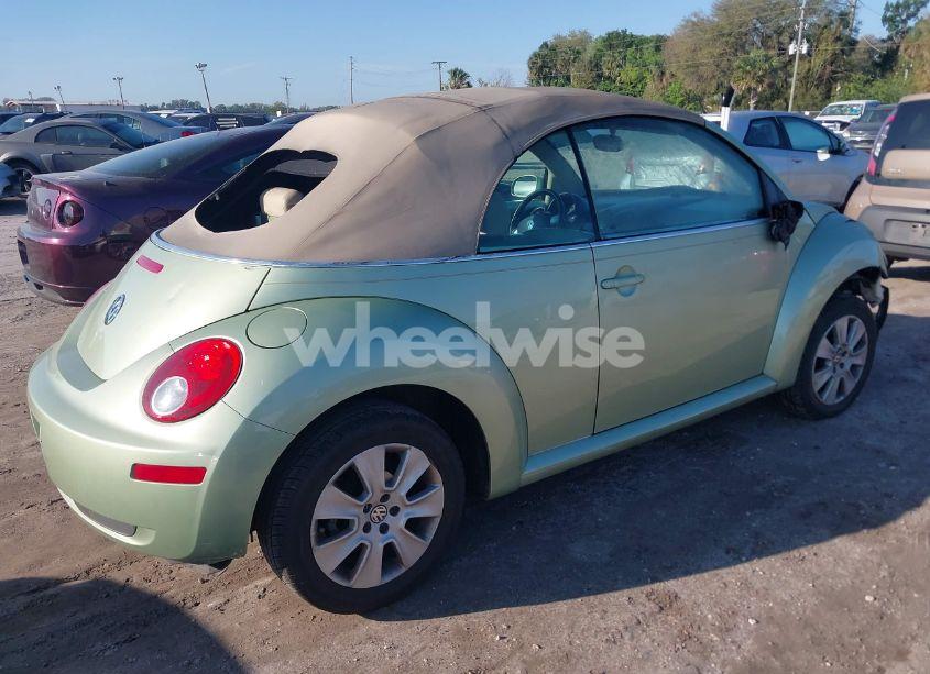 Photo 4 of 2009 Volkswagen New BEETLE 2.5L (VIN 3VWRF31Y29M410351)