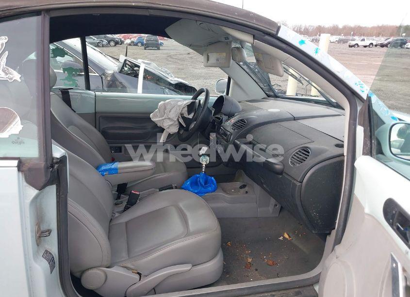 Photo 5 of 2006 Volkswagen New BEETLE 2.5 (VIN 3VWRF31Y46M325443)