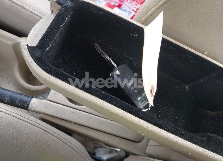 Photo 11 of 2009 Volkswagen New BEETLE 2.5L (VIN 3VWRF31Y49M400081)