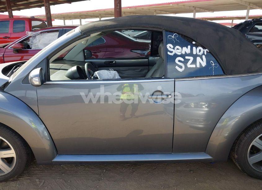 Photo 15 of 2006 Volkswagen New BEETLE 2.5 (VIN 3VWRF31Y56M327282)