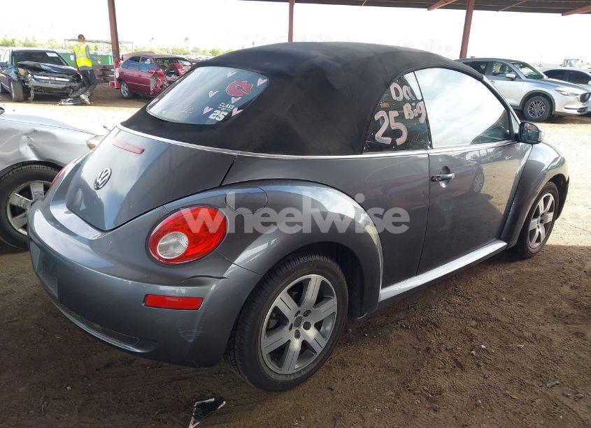 Photo 4 of 2006 Volkswagen New BEETLE 2.5 (VIN 3VWRF31Y56M327282)