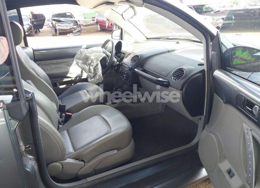 Photo 5 of 2006 Volkswagen New BEETLE 2.5 (VIN 3VWRF31Y56M327282)