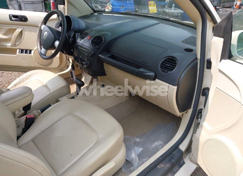 Photo 5 of 2006 Volkswagen New BEETLE 2.5 (VIN 3VWRF31Y66M316498)