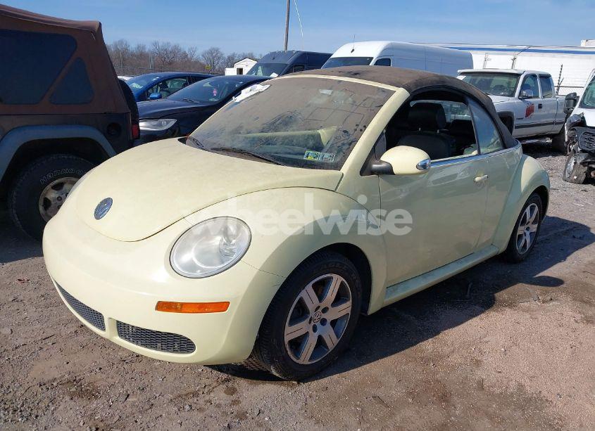 Photo 2 of 2006 Volkswagen New BEETLE 2.5 (VIN 3VWRF31Y66M331955)