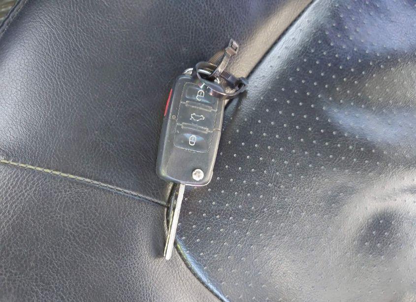 Photo 11 of 2009 Volkswagen New BEETLE 2.5L (VIN 3VWRF31Y69M408702)