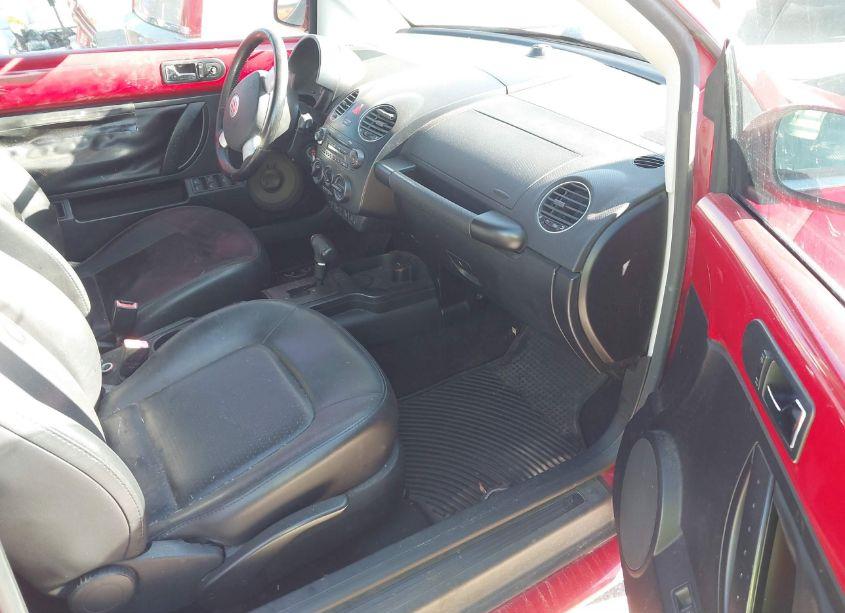 Photo 5 of 2009 Volkswagen New BEETLE 2.5L (VIN 3VWRF31Y69M408702)