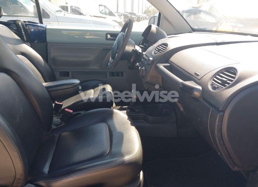 Photo 5 of 2006 Volkswagen New BEETLE 2.5 (VIN 3VWRF31Y86M317443)