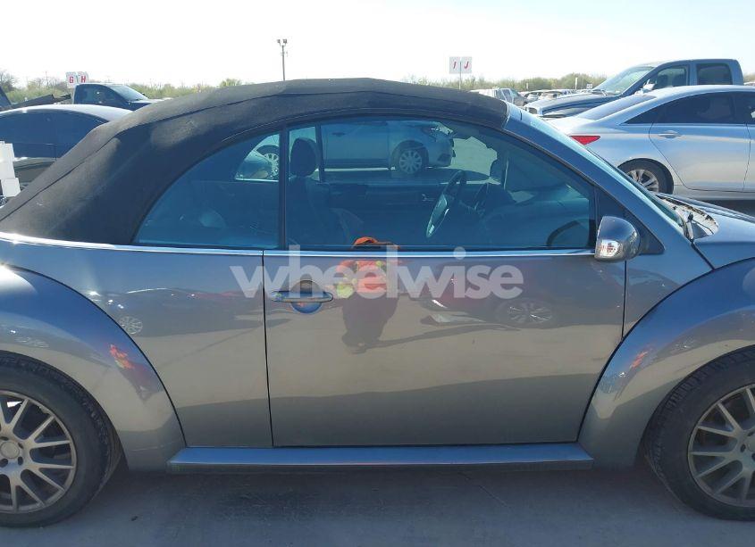 Photo 13 of 2006 Volkswagen New BEETLE 2.5 (VIN 3VWRF31Y96M332050)