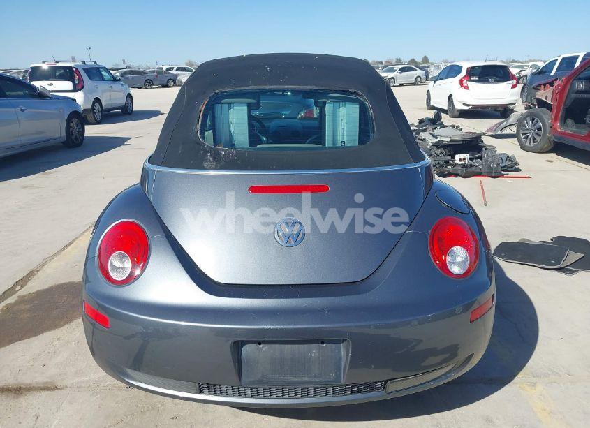 Photo 16 of 2006 Volkswagen New BEETLE 2.5 (VIN 3VWRF31Y96M332050)