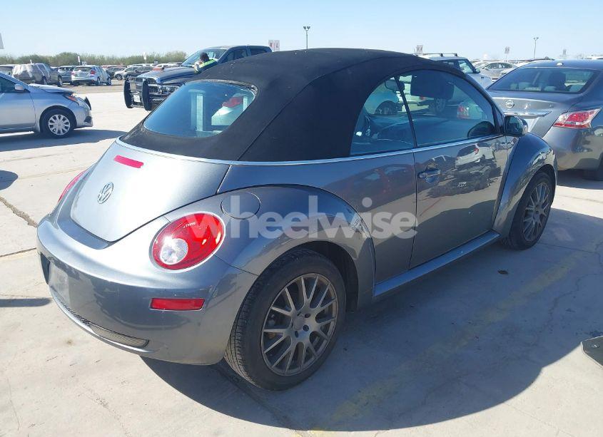 Photo 4 of 2006 Volkswagen New BEETLE 2.5 (VIN 3VWRF31Y96M332050)