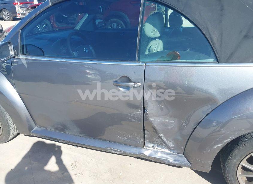 Photo 6 of 2006 Volkswagen New BEETLE 2.5 (VIN 3VWRF31Y96M332050)