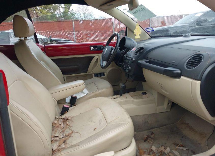 Photo 8 of 2009 Volkswagen New BEETLE 2.5L (VIN 3VWRF31YX9M406550)