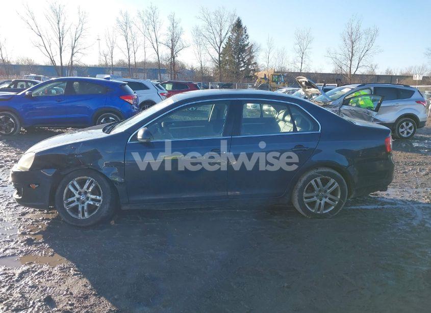 Photo 14 of 2005 Volkswagen Jetta 2.5 (VIN 3VWRF71K25M625709)