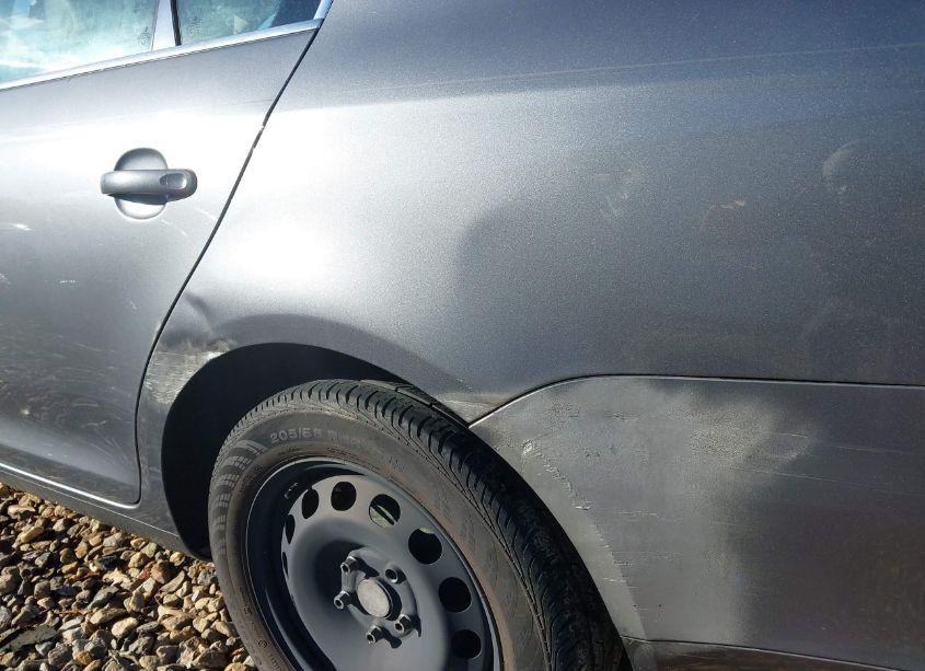 Photo 12 of 2006 Volkswagen Jetta 2.5 (VIN 3VWRF71K56M684853)