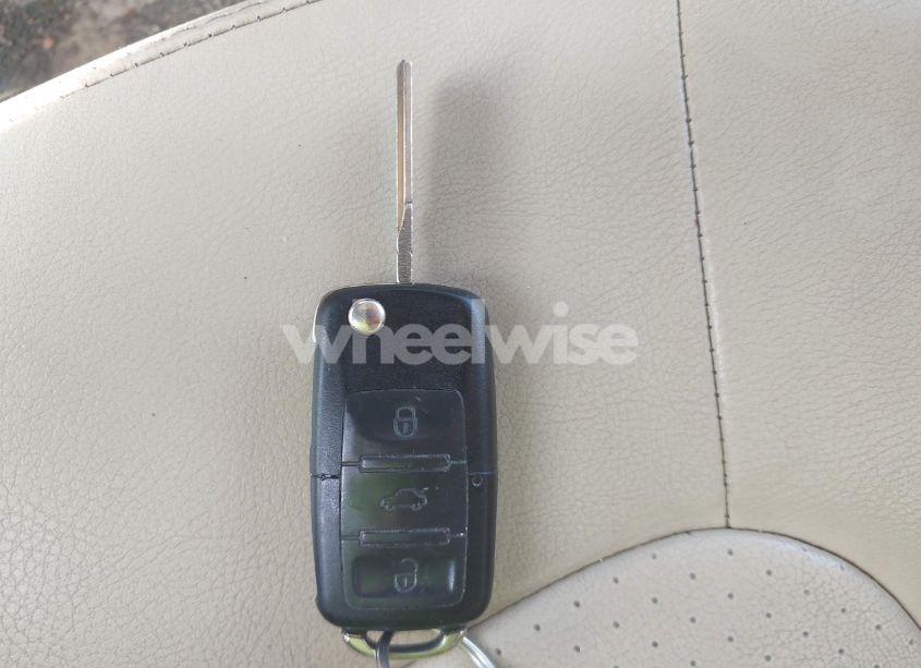 Photo 11 of 2009 Volkswagen New BEETLE 2.5L (VIN 3VWRG31C79M511838)