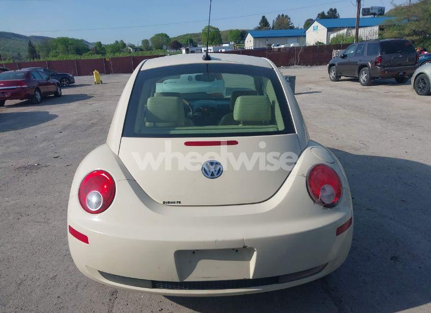 Photo 16 of 2009 Volkswagen New BEETLE 2.5L (VIN 3VWRG31C79M511838)