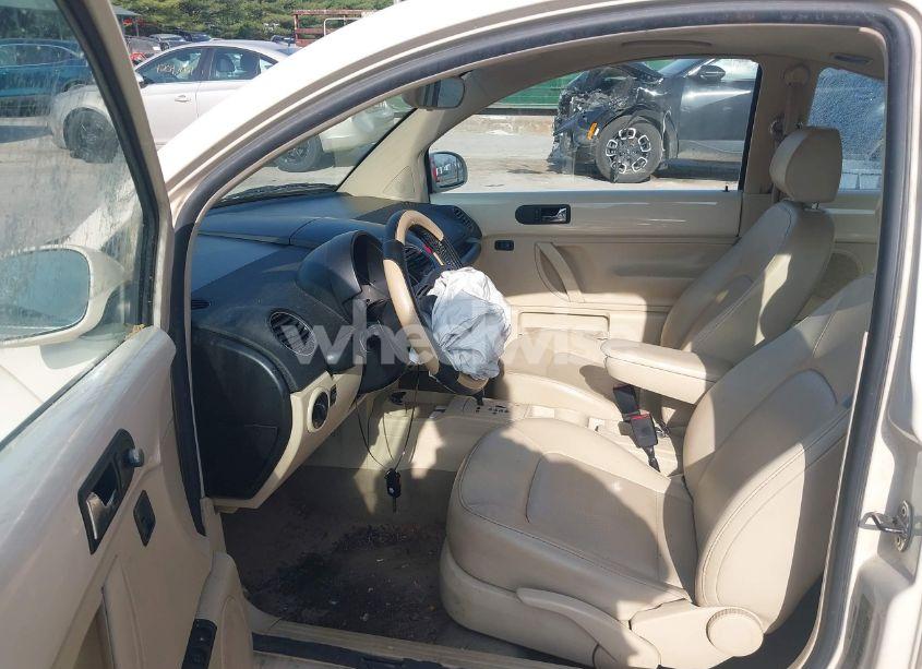 Photo 5 of 2009 Volkswagen New BEETLE 2.5L (VIN 3VWRG31C79M511838)