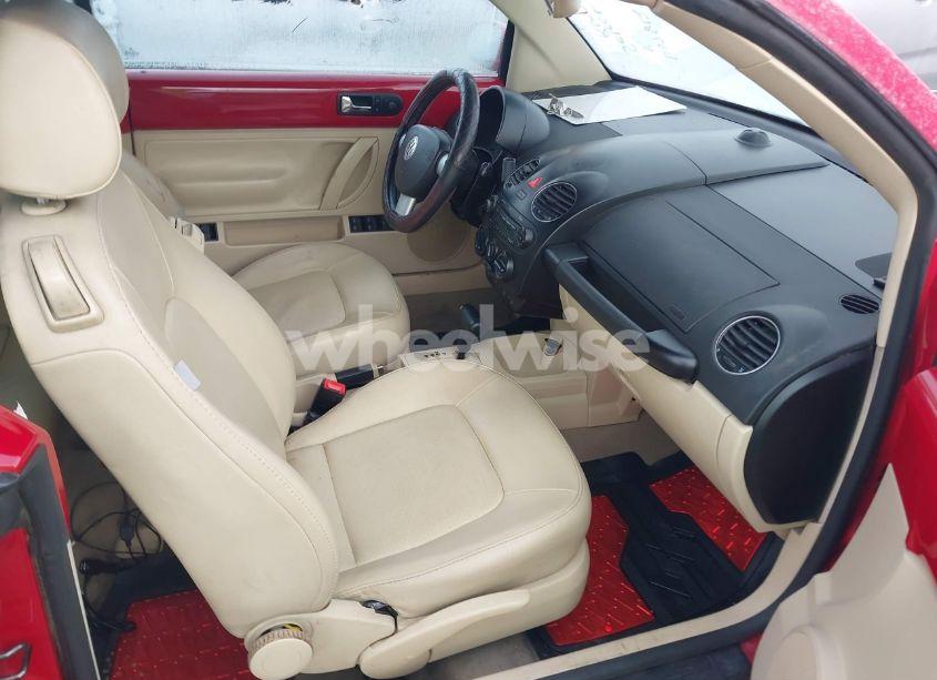 Photo 5 of 2009 Volkswagen New BEETLE 2.5L (VIN 3VWRG31Y19M407812)